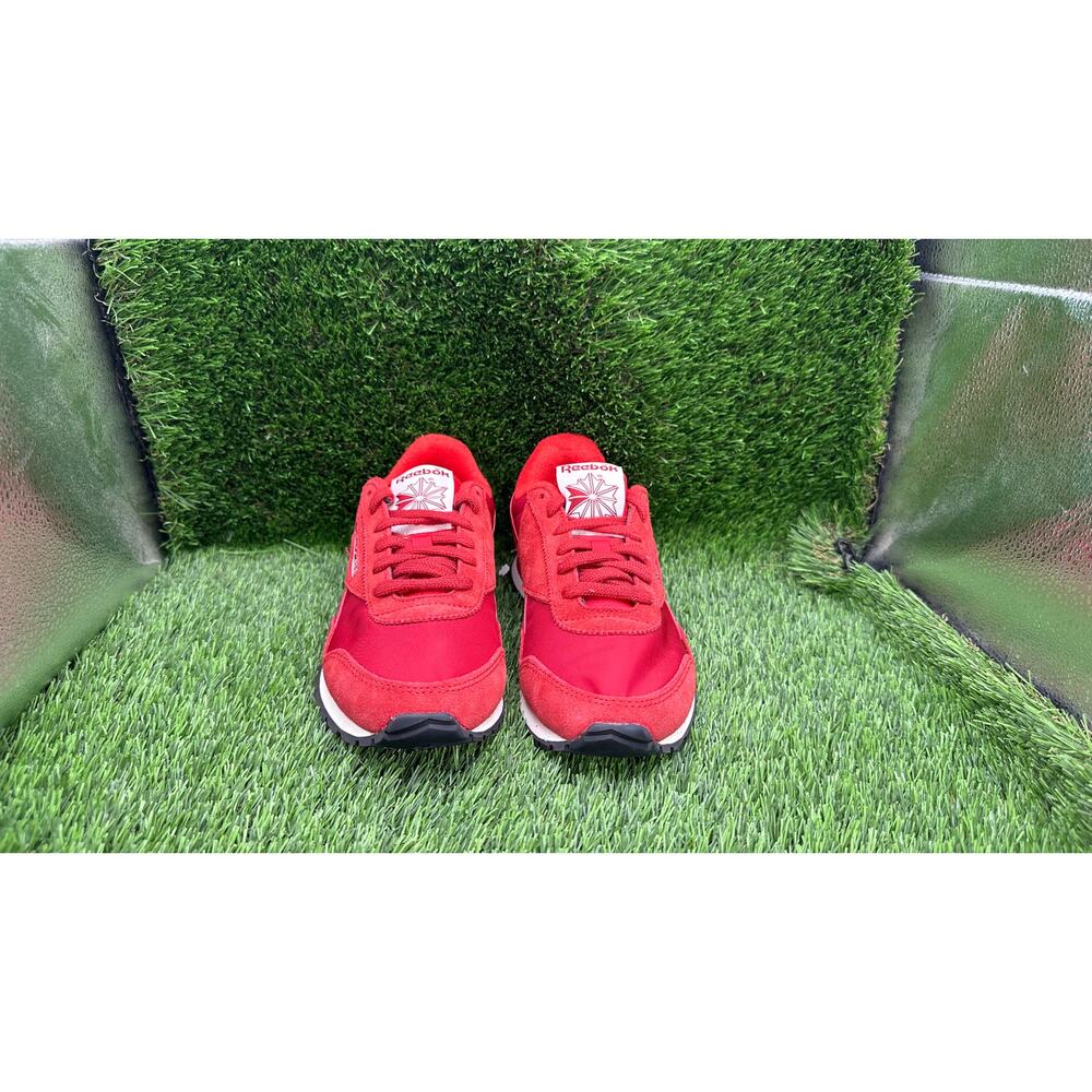 Reebok Classic AZ 100230347 Athletic Sneaker Women's 7.5 Red Suede Training Gym - Picture 2 of 14
